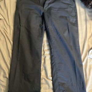 Amazon Essentials Men's Black Chinos